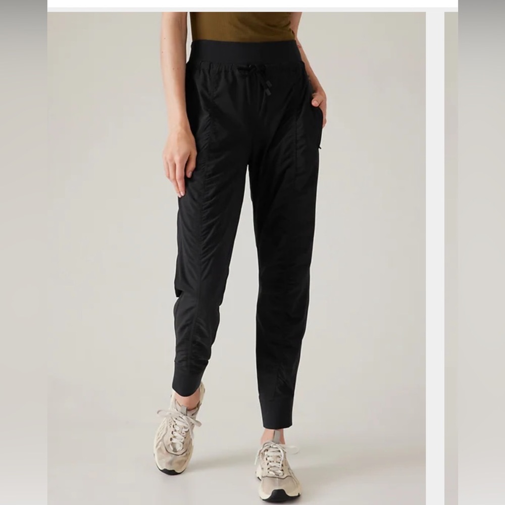 Athleta Attitude Jogger, Size 6 tall, black
